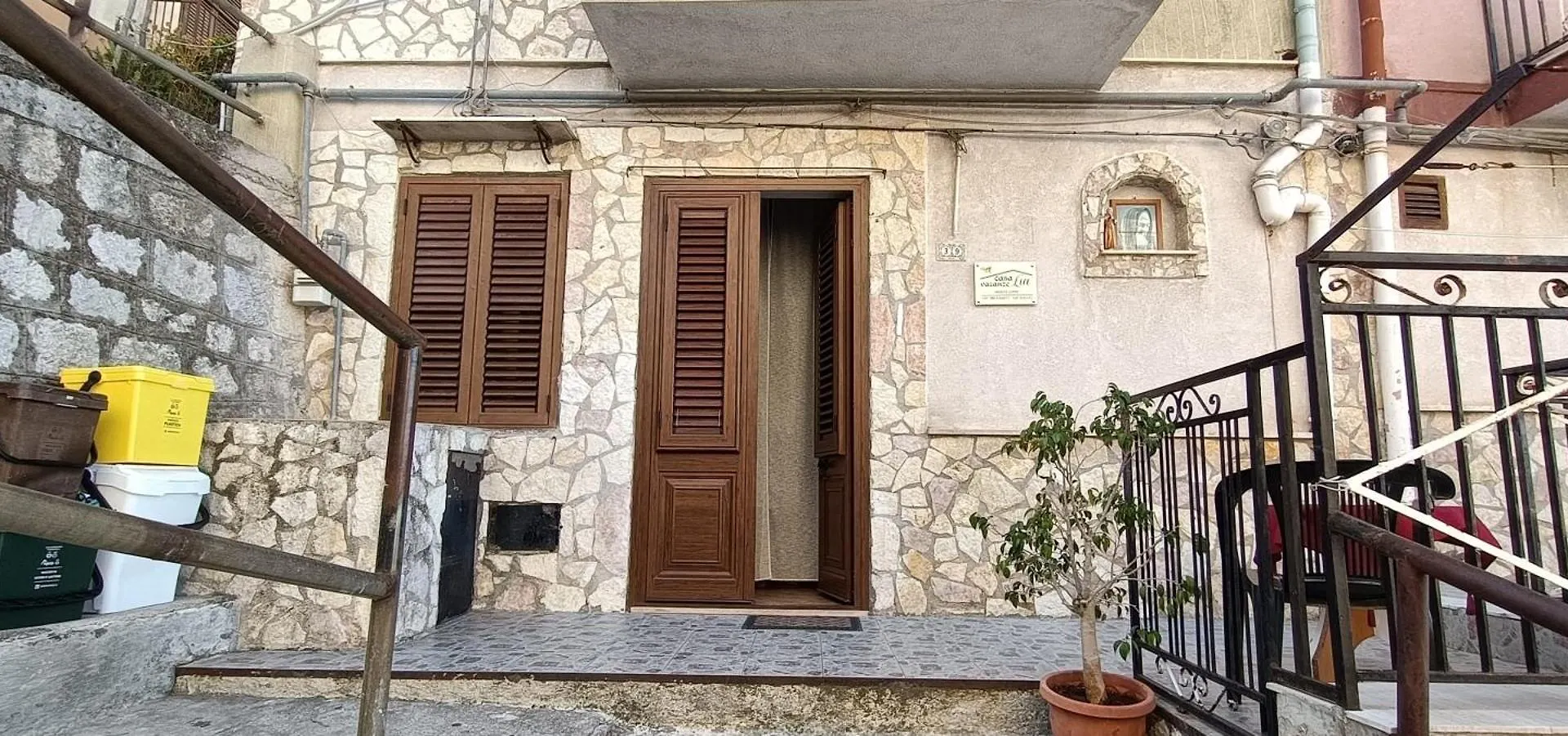 Holiday home Casa Vacanza Lia Villa Montelepre