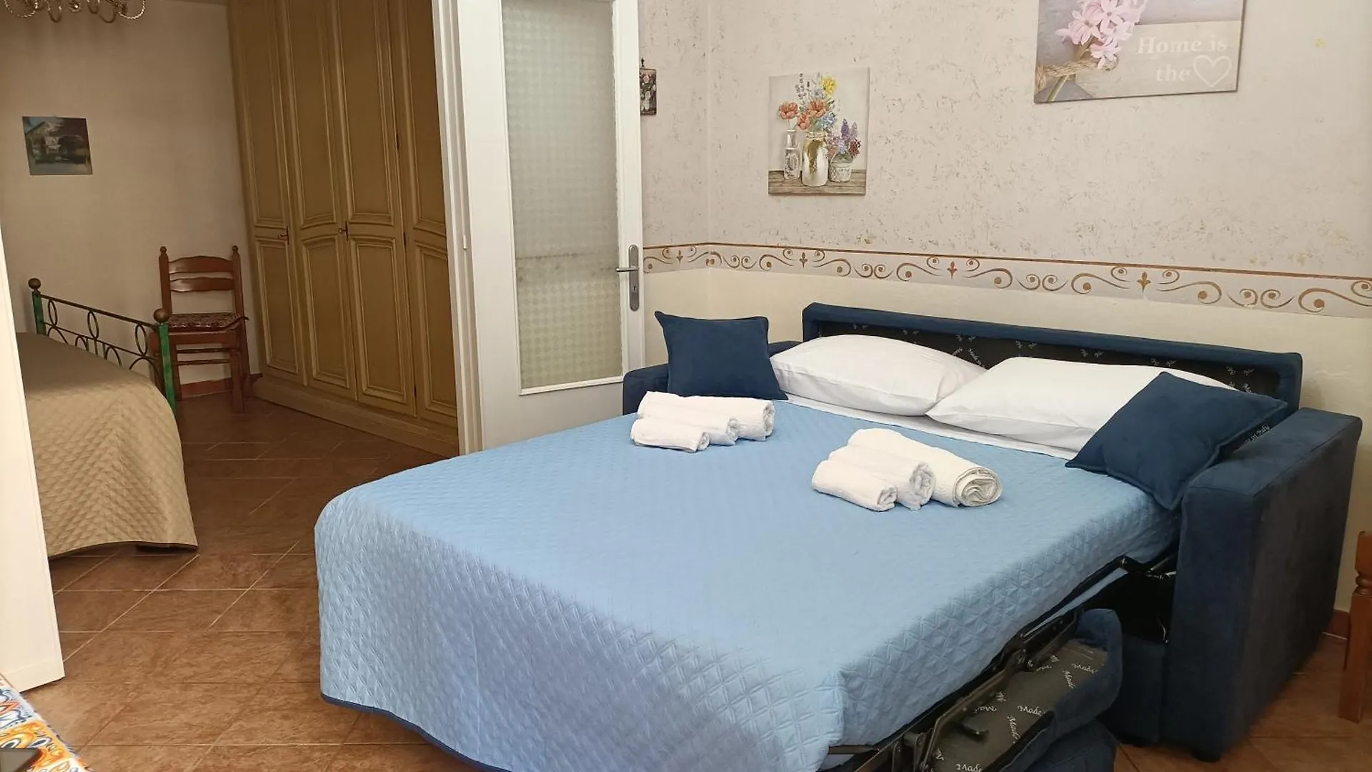 Montelepre Casa Vacanza Liaヴィラ